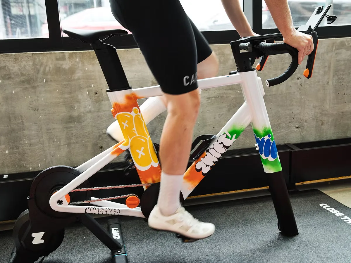 Домашние велотренажёры стали тише и точнее: что выбрали редакторы Bicycling