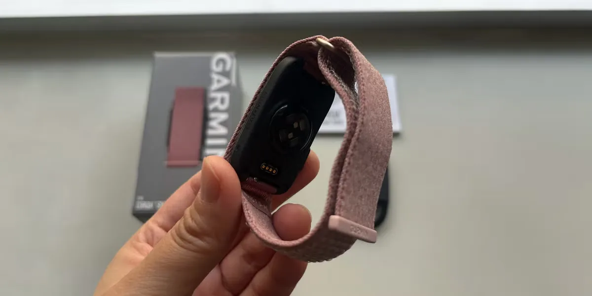 Garmin выпустил браслет Cirqa без экрана и подписки за 200 долларов