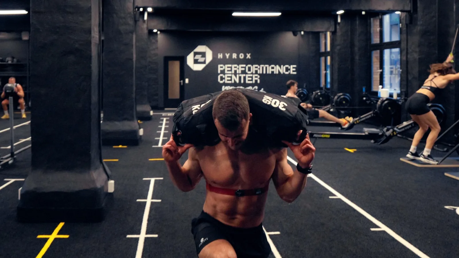 Hyrox запускает платформу Training+ для тренировок в обычных залах