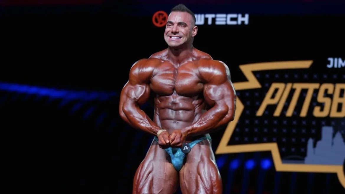 Рафаэль Брандао уйдет из открытой категории в Classic Physique в 2027 году