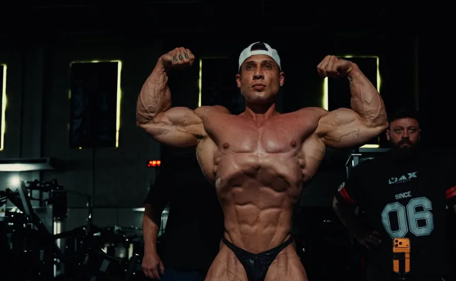 Рамон Дино: путь от любителей до титула Classic Physique Olympia